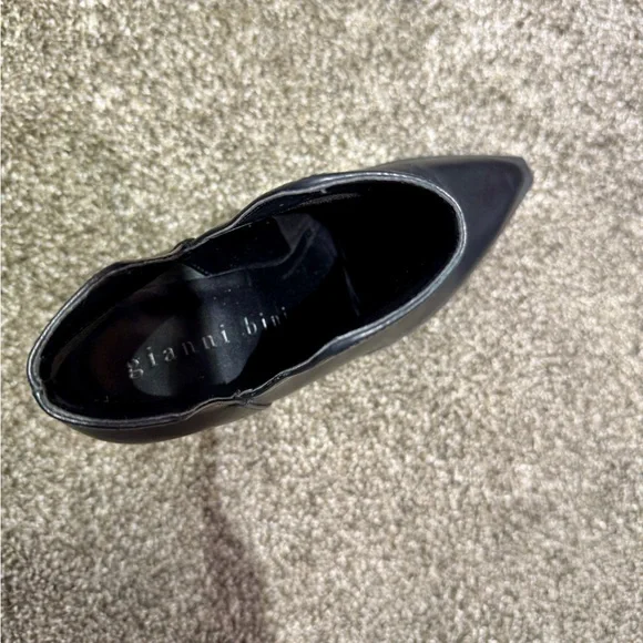 Black Leather Shoes - Picture 4 of 5